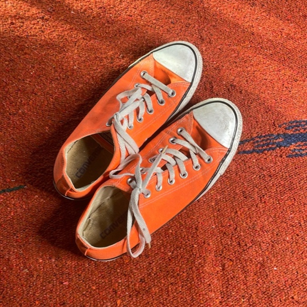SOLD Converse 8M/10W All Star‎ Low Top Neon Orange Unisex Shoes Sneakers